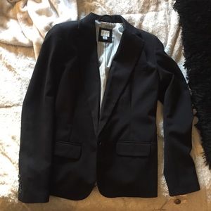 PRICE DROP! NWT sleek black blazer
